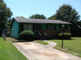 2516 Abelwood Road, Charlotte, NC 28216