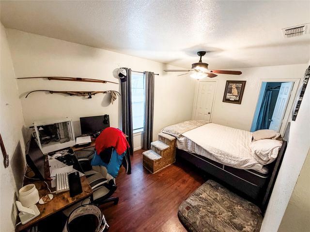 1136 W Long Street, Stephenville, TX 76401