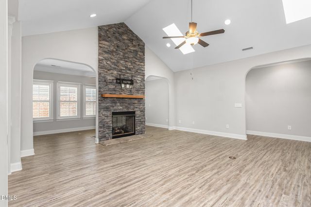 138 Dunvegan Lane, Burlington, NC 27215