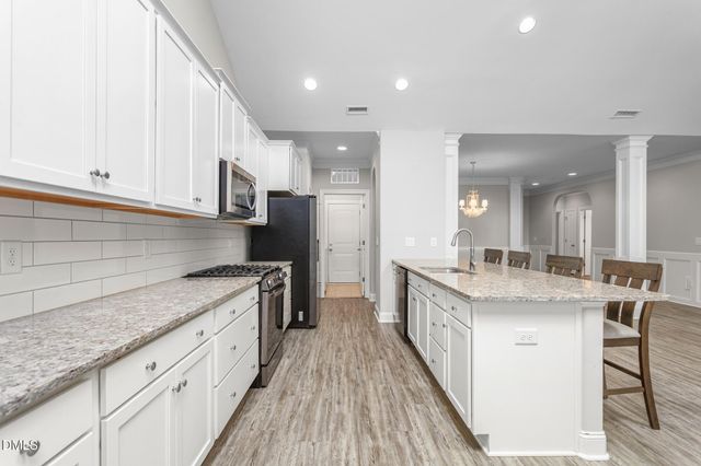 138 Dunvegan Lane, Burlington, NC 27215