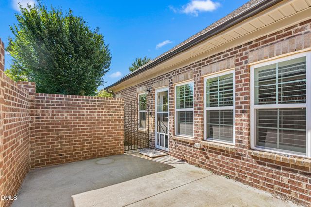 138 Dunvegan Lane, Burlington, NC 27215