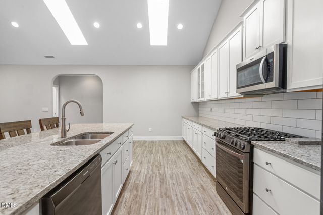 138 Dunvegan Lane, Burlington, NC 27215