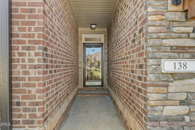 138 Dunvegan Lane, Burlington, NC 27215