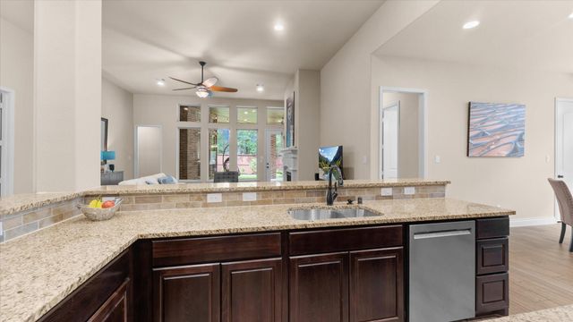 18828 Collins View Drive, New Caney, TX 77357
