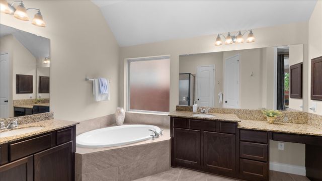 18828 Collins View Drive, New Caney, TX 77357