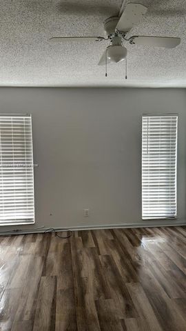 4848 NW 24th Ct 210, Lauderdale Lakes, FL 33313