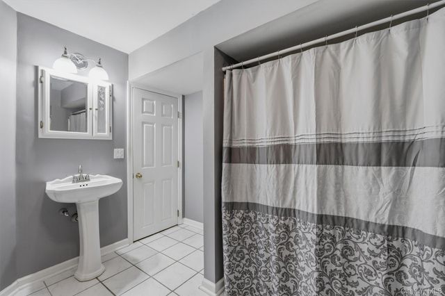 133 Scenic Drive W, Croton-on-hudson, NY 10520
