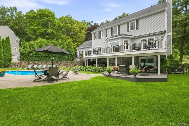 133 Scenic Drive W, Croton-on-hudson, NY 10520