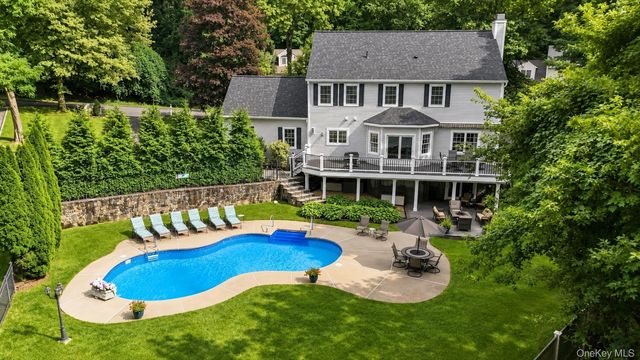 133 Scenic Drive W, Croton-on-hudson, NY 10520