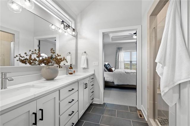 15381 W 173rd Terrace, Olathe, KS 66062