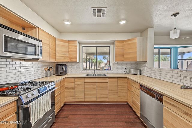 1918 E INCA Circle, Mesa, AZ 85203