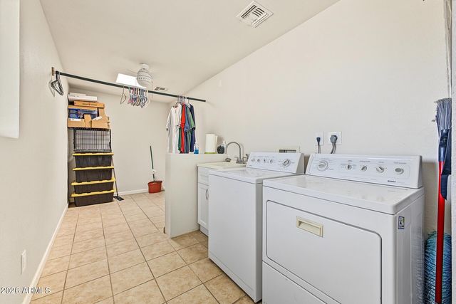 1918 E INCA Circle, Mesa, AZ 85203