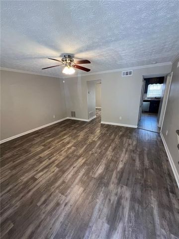 2180 Kings Gate Circle B, Snellville, GA 30078