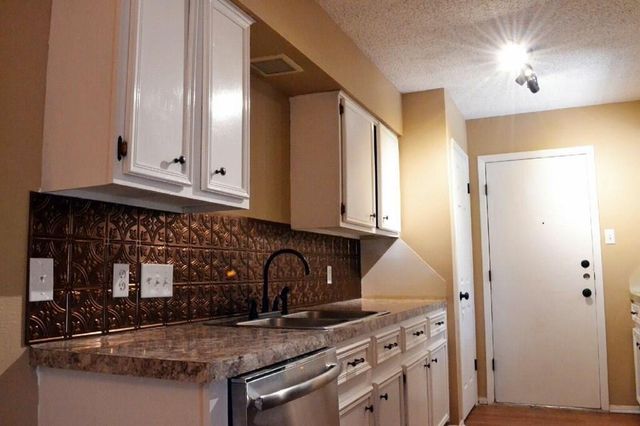 1801 Mearns Meadow BLVD A, Austin, TX 78758
