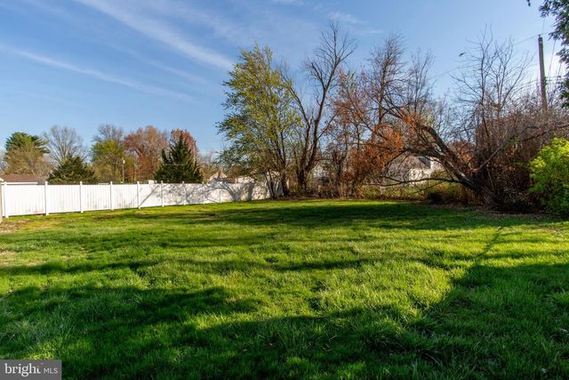 2114 CHESTNUT, Norristown, PA 19403