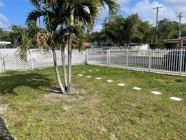 115 NW 120th St, North Miami, FL 33168