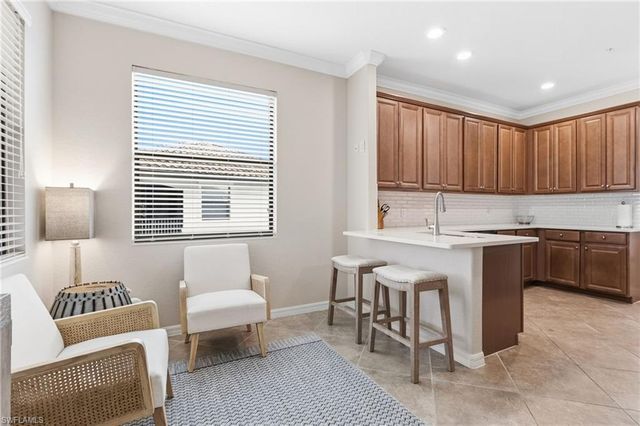 9484 Casoria CT # 202, Naples, FL 34113