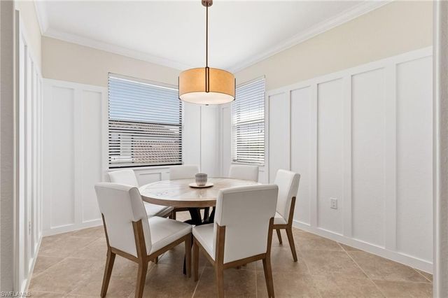 9484 Casoria CT # 202, Naples, FL 34113