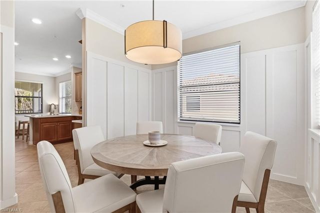 9484 Casoria CT # 202, Naples, FL 34113