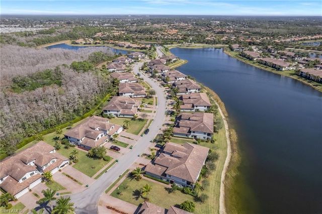 9484 Casoria CT # 202, Naples, FL 34113