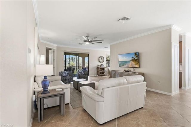 9484 Casoria CT # 202, Naples, FL 34113