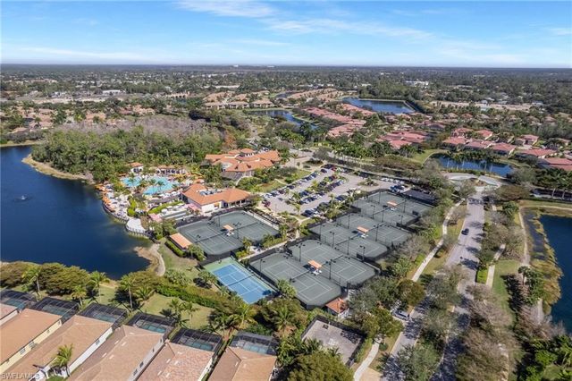 9484 Casoria CT # 202, Naples, FL 34113