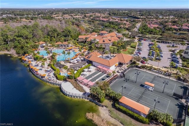 9484 Casoria CT # 202, Naples, FL 34113