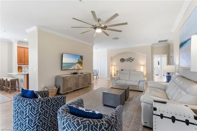 9484 Casoria CT # 202, Naples, FL 34113