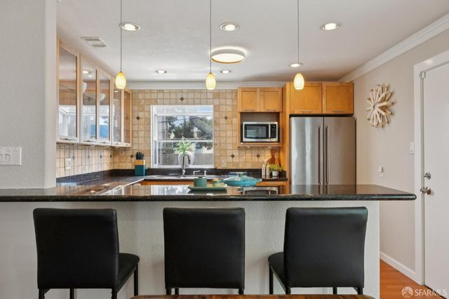 275 Fairlawn Avenue, Daly City, CA 94015