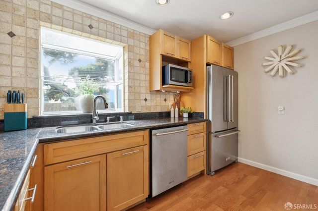 275 Fairlawn Avenue, Daly City, CA 94015
