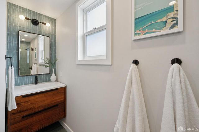 275 Fairlawn Avenue, Daly City, CA 94015