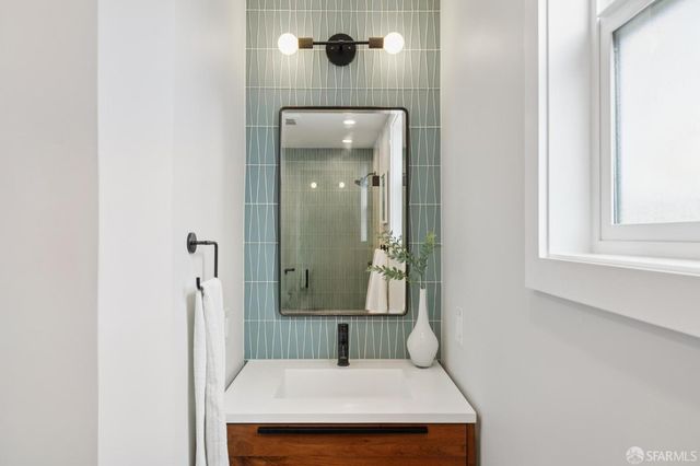 275 Fairlawn Avenue, Daly City, CA 94015