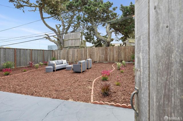 275 Fairlawn Avenue, Daly City, CA 94015