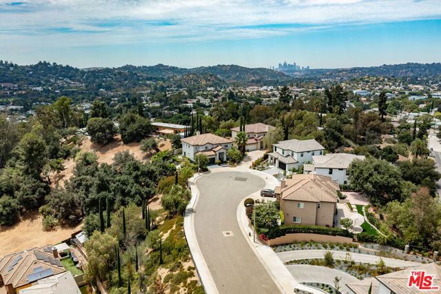 936 N Staley Lane, Los Angeles, CA 90042