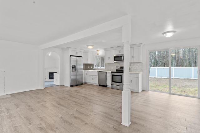 33 State Route 101A, Amherst, NH 03031