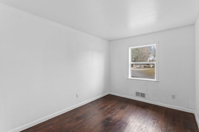 33 State Route 101A, Amherst, NH 03031