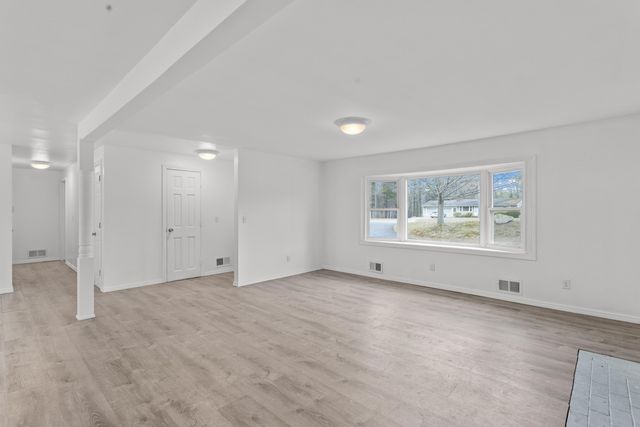 33 State Route 101A, Amherst, NH 03031