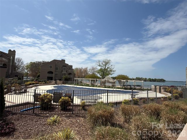 646 Portside Drive, Davidson, NC 28036