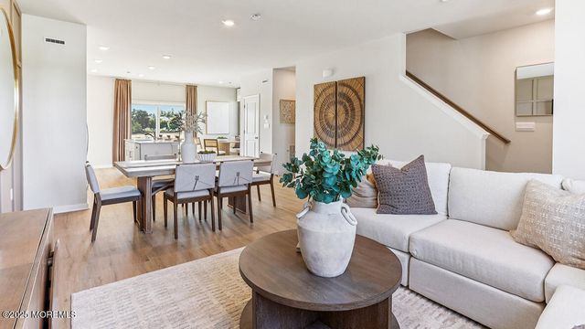 37 Baybreeze Drive, Waretown, NJ 08758