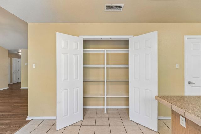 5603 Thunderbird ST B, Lago Vista, TX 78645