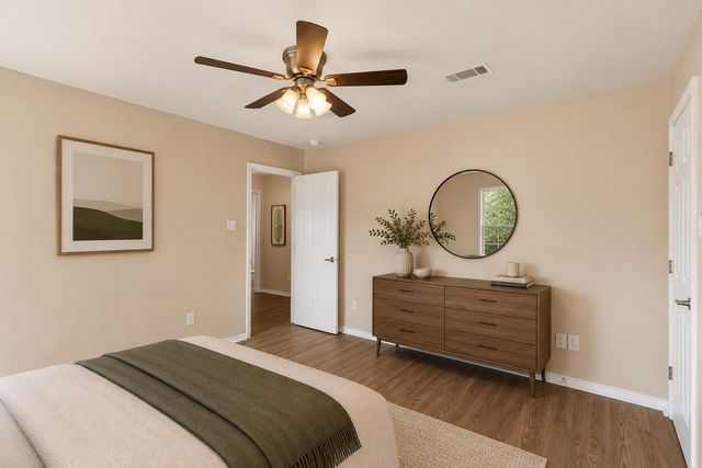 5603 Thunderbird ST B, Lago Vista, TX 78645