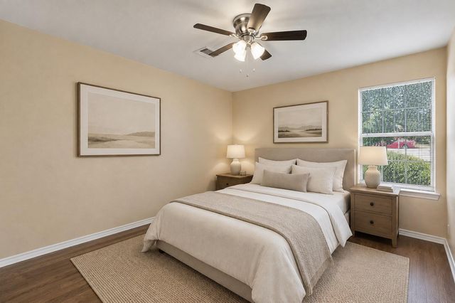 5603 Thunderbird ST B, Lago Vista, TX 78645