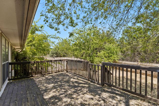 5603 Thunderbird ST B, Lago Vista, TX 78645