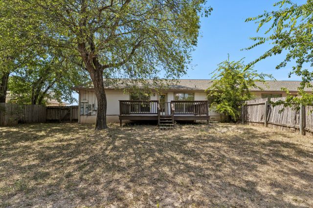 5603 Thunderbird ST B, Lago Vista, TX 78645