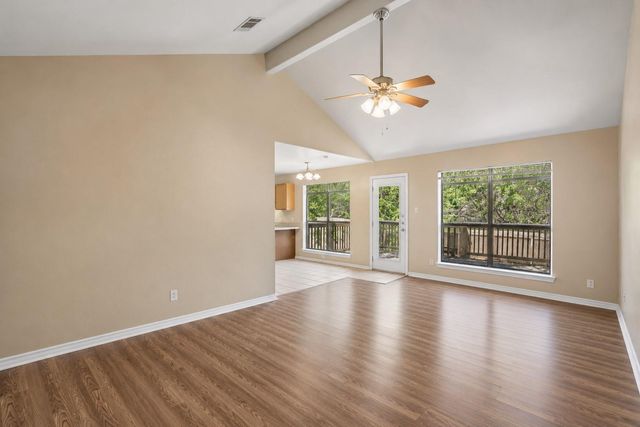 5603 Thunderbird ST B, Lago Vista, TX 78645