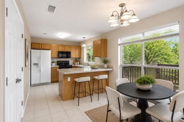 5603 Thunderbird ST B, Lago Vista, TX 78645