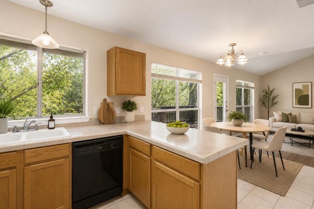 5603 Thunderbird ST B, Lago Vista, TX 78645