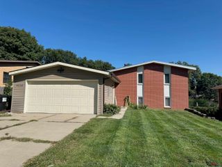 4210 Van Dorn Street, Lincoln, NE 68506