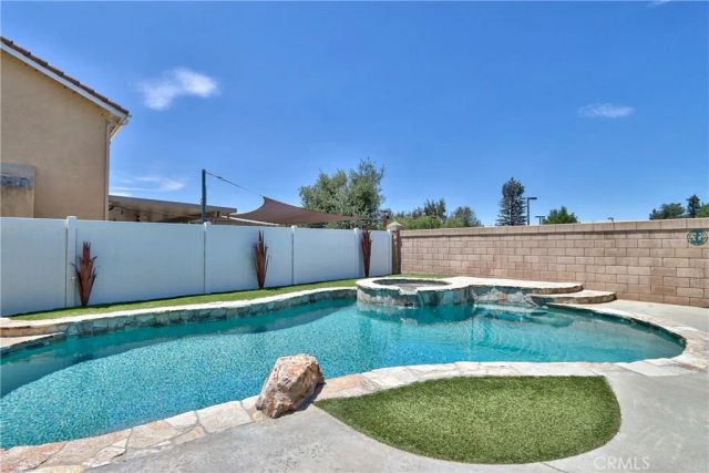 37283 Fallsgrove, Murrieta, CA 92563