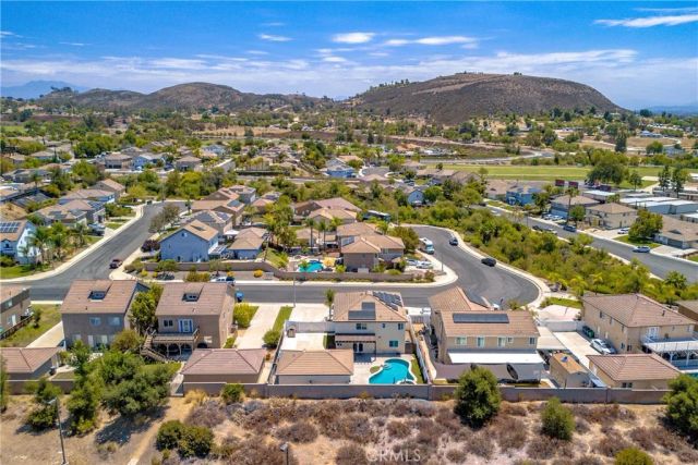 37283 Fallsgrove, Murrieta, CA 92563